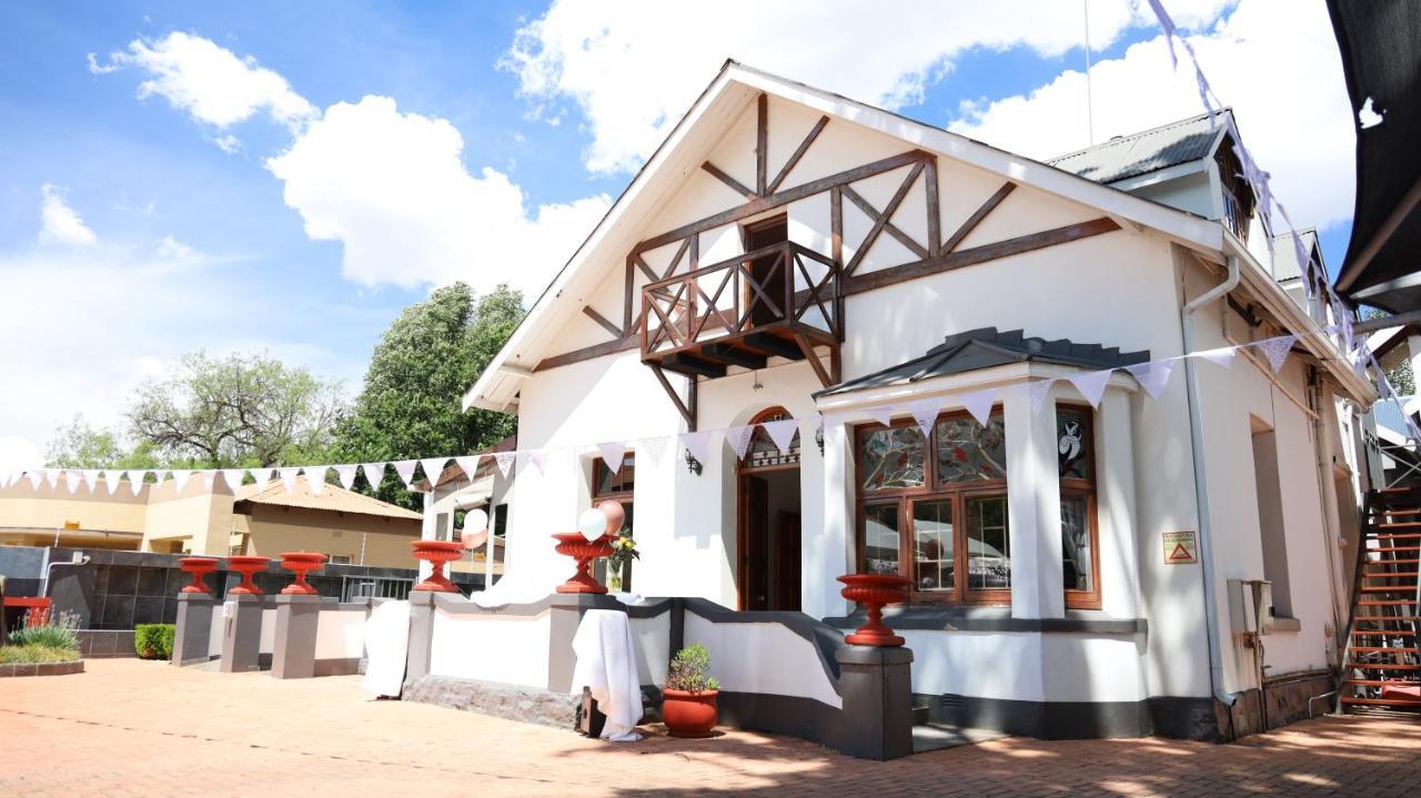 The Oak Potch Guesthouse Potchefstroom Exterior foto