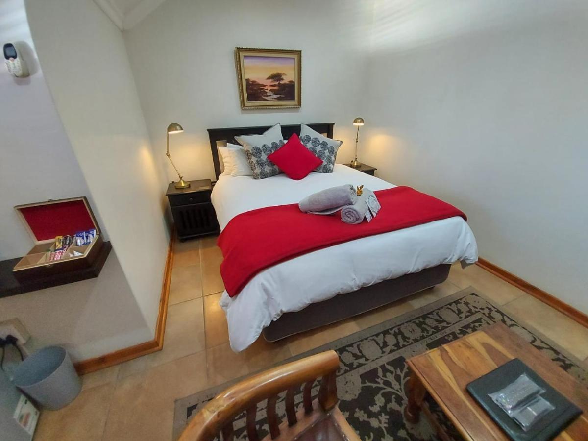 The Oak Potch Guesthouse Potchefstroom Exterior foto